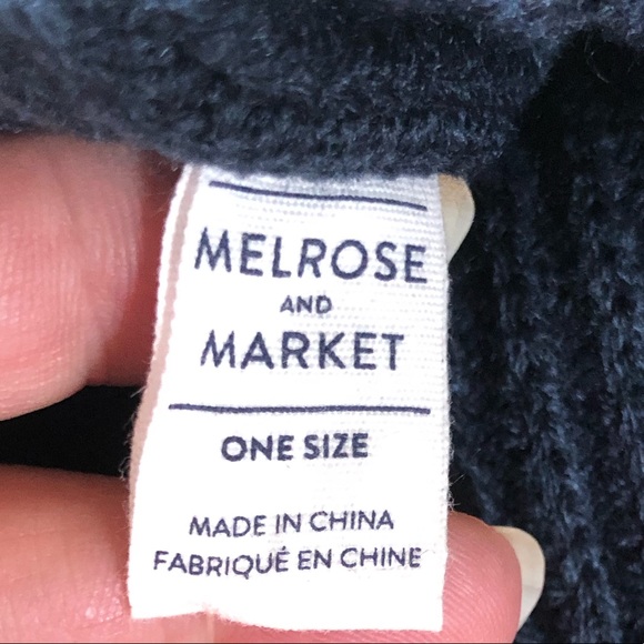 NWT Melrose & Market Beanie Hat Red Blue Stripe Unisex Cap Sweater Knit New - Picture 2 of 4